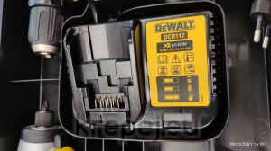 Комплект акумулаторни инструменти DEWALT DCK211D2T, 